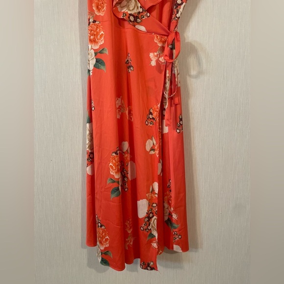 INC International Concepts Women’s Side Tie Wrap Dress Floral Satin Size Large - Picture 7 of 15